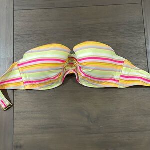 Victoria’s secret bathing suit top
